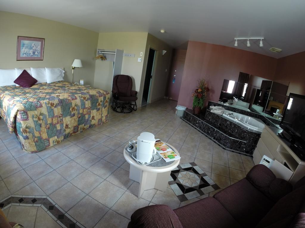 Motel Le Pocatois La Pocatiere Room photo